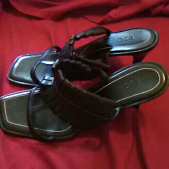 Genuine ESCADA black leather fringe heels - Picture 2 of 5